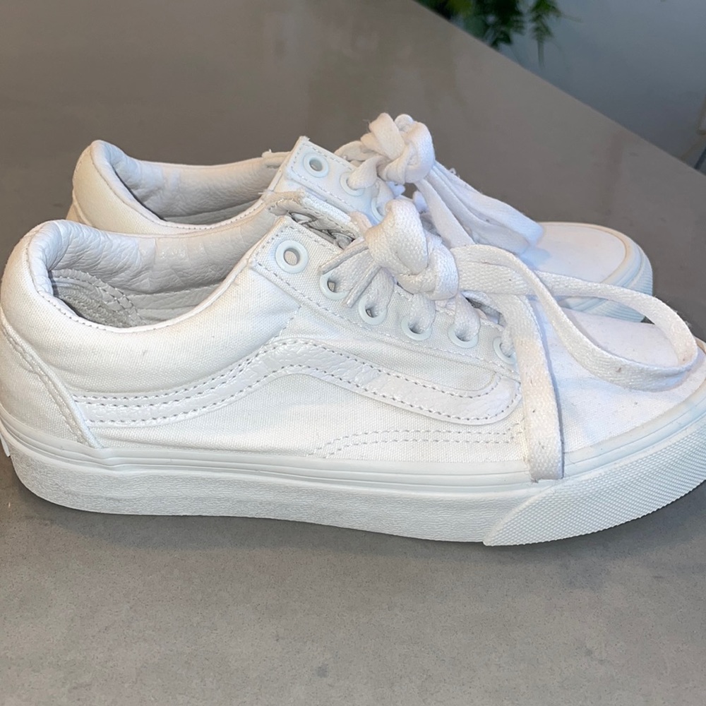 Women Vans size 6